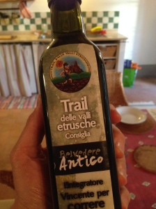 Olive oil recommended by the Trail delle Valli Etrusche.