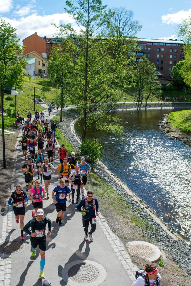 Climbing up along Akerselva in Grünerløkka.